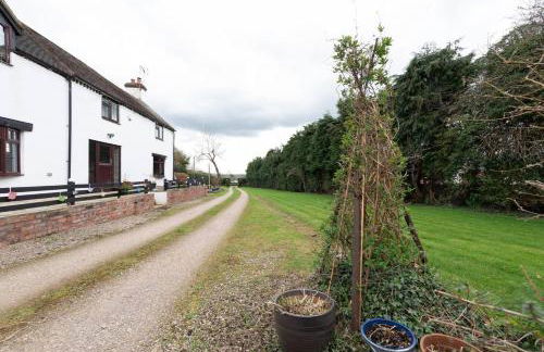 The White House Holiday Cottage - Pass the Keys - Foto 24