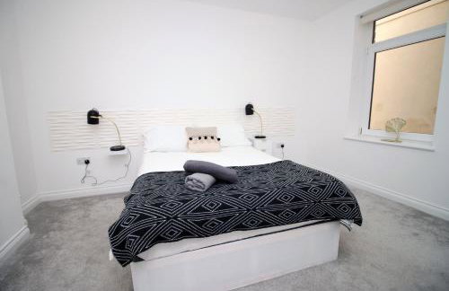 The North - City Centre 3 Bed Flat with Parking and Balcony - Foto 70