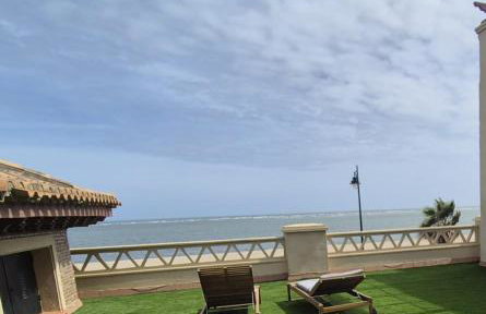 TOP APARTMENT! Frente al mar y gran terraza - Photo 2