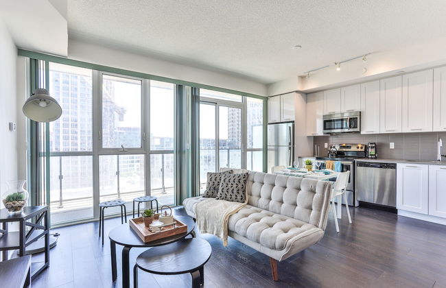 Modern Condo in Historic Fort York - Foto 1