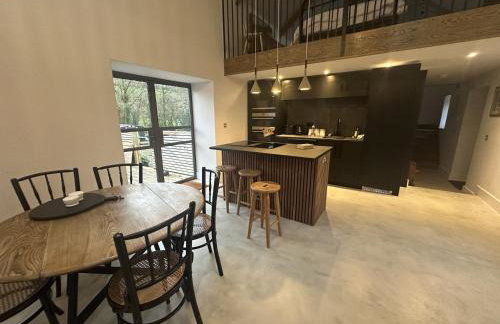 Beudy at Pentrecelyn - a gorgeous barn conversion with hot tub - Foto 21