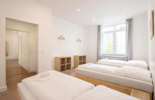Tolstov Apartments - 1 or 3 Room Apartments - 20 Min Messe DUS and Old Town DUS - Foto 13