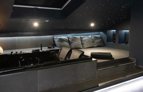 CEVA Suite Moonlight-Jacuzzi & Cinéma Centre ville - Foto 7