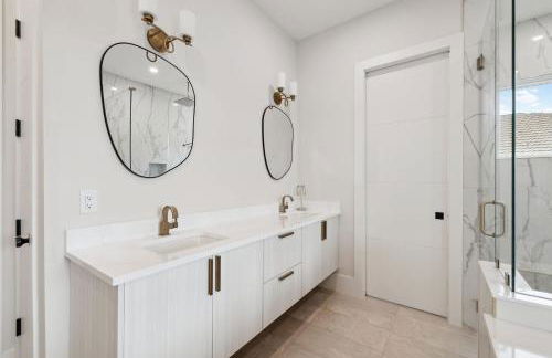 La Villa Nadia - Lakefront Luxury Vacation Rental in Destiny with Private Pool - Foto 34