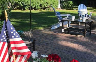 Charming Cottage w KING Bed 1m To Downtown - Foto 4