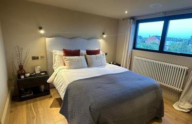 High spec 4 bed Victorian house - Foto 32