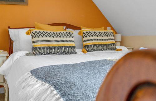 Cheerful Stays: 4 Bedroom Cottage in Arrochar - Foto 9