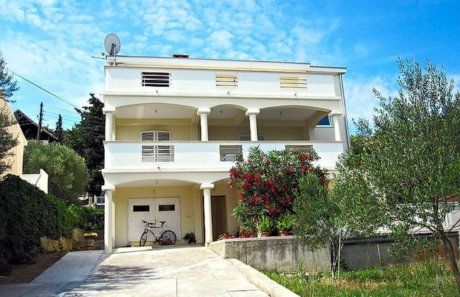 Apartment Serene Step From The Sea, Sleeps 5 - Foto 1