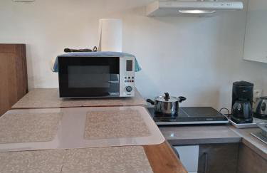 Het rustige huisje in de velden met wifi , leidingwater,enz - Photo 20