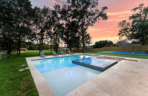 Pickleball & mini-golf, Pool/Spa, Epic Gameroom! - Photo 76