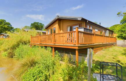 Poppy An Immaculate Lake side Lodge the Perfect Retreat, Sleeps 4 - Foto 1