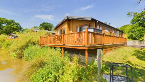 Poppy An Immaculate Lake side Lodge the Perfect Retreat, Sleeps 4 - Foto 1