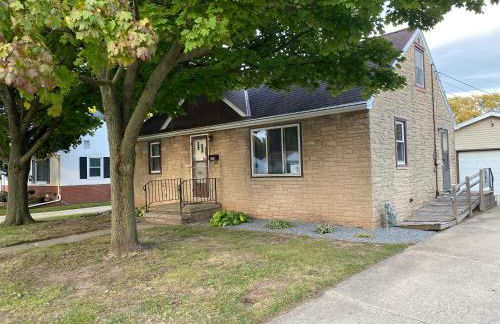 Green Bay Packer Game House or Resch Expo less than 1 mile from Lambeau Field - Foto 12