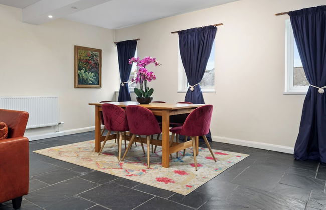 Charming 3-bed Apartment in Haverfordwest - Foto 17