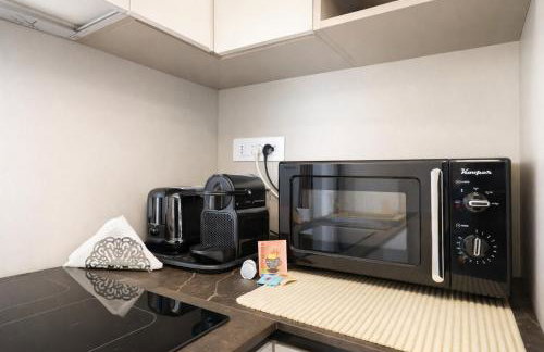 Elegantis Aventino Charming Flat with Private Terrace - Colosseo, Metro and Circo Massimo Nearby - Photo 19