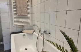 Gemütliches Altbau-Loft mit Kamin und Parkplatz - Foto 16