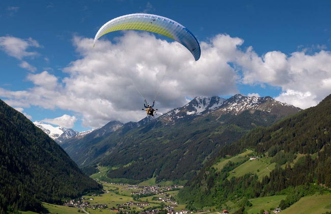 Vuelo en parapente por el Tirol - Foto 2