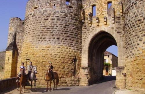 Centre Equestre Du Passe Temps - Foto 24