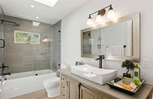 Private Wading Pool Home with Patio - Foto 38