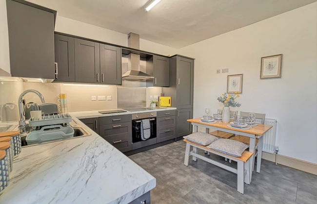 Host Stay Upper Tything Apartment - Photo 18