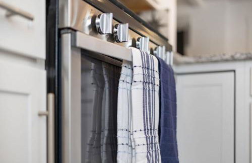 Stay & Play Indy- Indoor Fun - 5 Min to Downtown - Sleeps 10 - Arcade fun - Foto 6