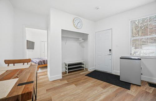 Dormont Pittsburgh 1B Stylish and Modern 1 Bedroom Apartment, Free Street Parking - Foto 10