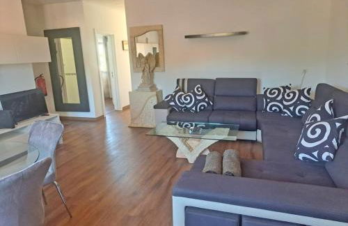 Moradia T2 com vista para a serra - Alverca - Foto 5