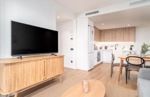 Limehome Barcelona Plaça Pirineus - Photo 66