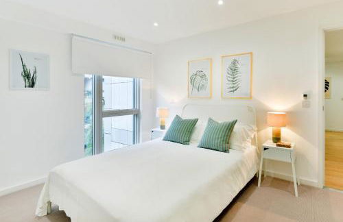 Madison Hill - Clapham South 1 - Two bedroom flat - Photo 1