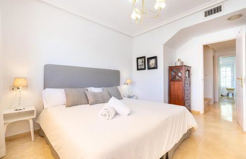 Spectacular Penthouse Puente Romano - Foto 9