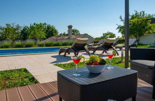 Villa Agnese, a charming pool villa surrounded by nature - Foto 20