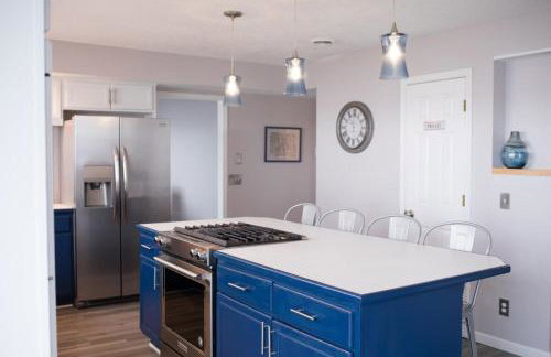 Cast away with kayaks a game room a fire pit and views - Foto 5