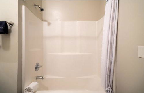 CozySuites MusicRow Astonishing Studio with free parking 23 - Foto 30