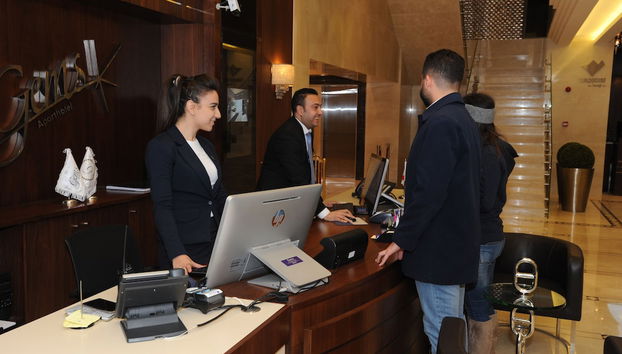 Mostrador de check-in y check-out