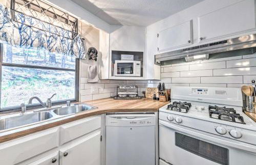 Quiet Cloudcroft Cabin with Porch and Gas Grill! - Foto 12