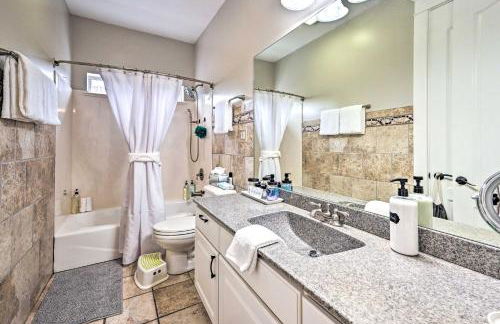 Bellemont Family Home with Hot Tub and Playground Set - Foto 19