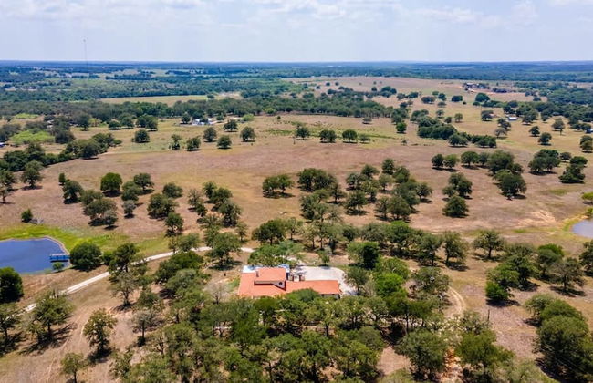 Spacious 90-acre Ranch Ideal for Families Reunions Events Sleeps 13 San Marcos River Access - Foto 5