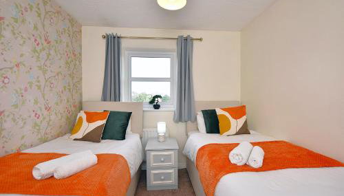 Highwoods Haven Luxury Stay with Garden and Parking - Foto 3
