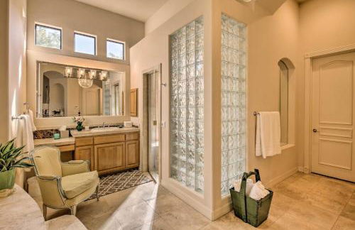 Lavish Paradise Valley Home with Sports Court and Pool - Foto 17