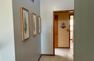 Haven @ the Lake | Hot Tub | Fire Pit| Fireplace - Foto 33