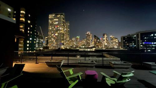 Cozy Downtown Condo Retreat with Space Needle View - Foto 3