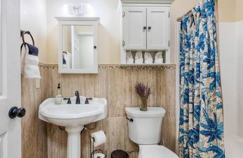 Spacious Oasis Hot Tub Backyard Garden 3BR/2BA - Foto 25