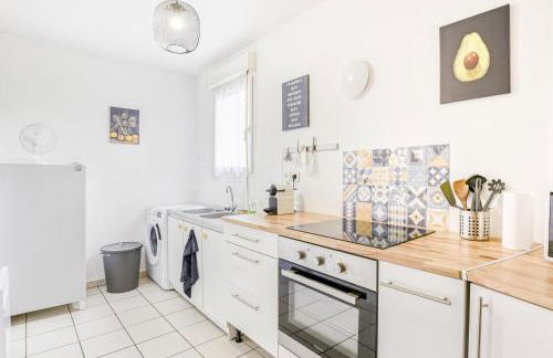 Cosy T2 à 100m de la Gare, parking gratuit, WiFi Fibre pour 4 personnes - Foto 10