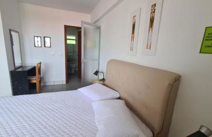 PRAIA DE 4 ILHAS Apartamento 2 Quartos 50M da Praia Com Vista - Photo 10