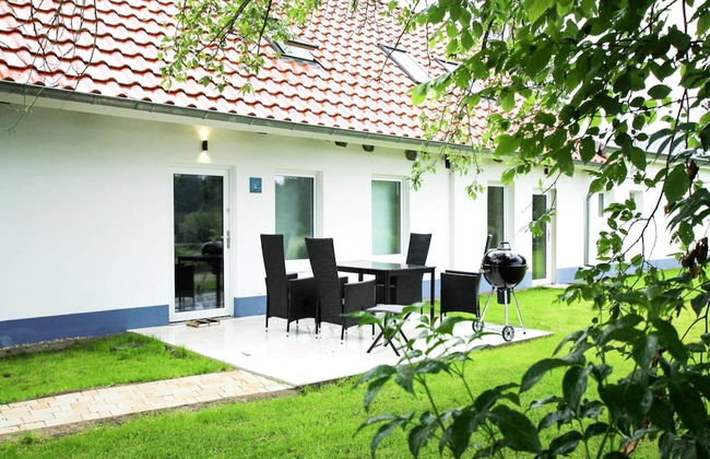 Terraced House by Gardersee Lake, Germany - Photo 25