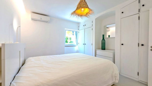 Old Village Area, Your Perfect Vilamoura Getaway, Private Pool, AC & Wifi - Foto 3, Habitación