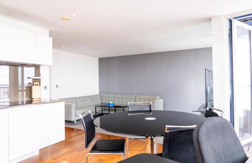 Victorious Apartment - 2 bedroom balcony - Foto 20