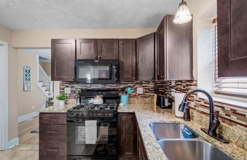 Cleveland 3 Bedroom, 10 Mins to Downtown - Foto 22