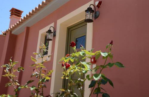 Dio Escapes Houses - Photo 100