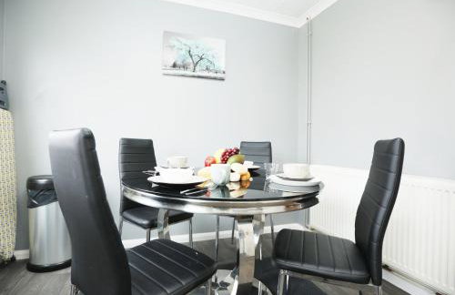 Palmers Place By N And N Stays Worker Friendly Accommodation in Bradley Stoke with private parking and fast WIFI, Long Stays Welcome - Foto 28